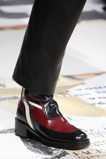 Details Christian Dior , Details Dior Fall 2018 Ready-to-Wear , Детали показа Кристиан Диор , Детали показа Диор осень зима 2018 , Fashion show , неделя моды в Париже , PFW , Мария Грация Кьюри , Mainstyles